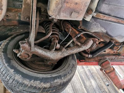 rost von unterboden2.jpg