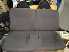 Rücksitzbank grau.jpg