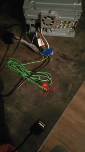 grünes Kabel.jpg