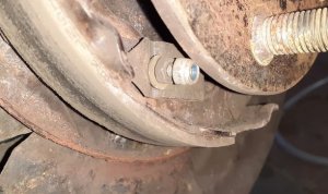 bremse1.jpg bremse1.jpg